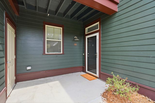 5561 Colonial Chatsworth Circle, North Charleston, SC 29418