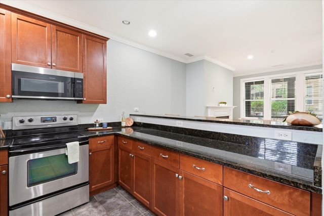 5561 Colonial Chatsworth Circle, North Charleston, SC 29418