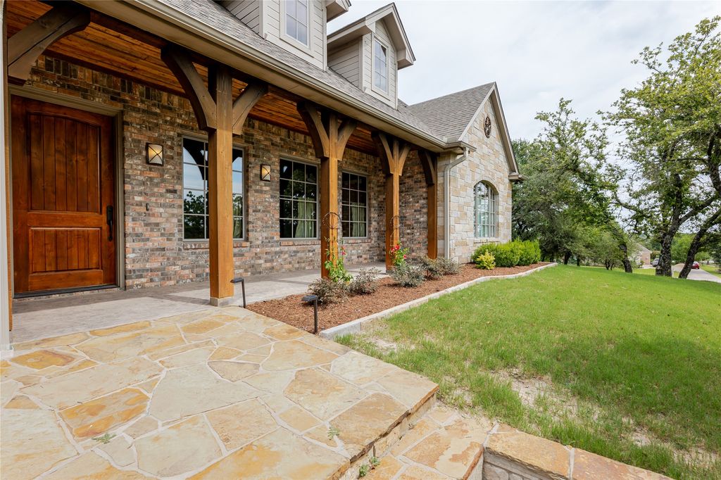 145 Forest Creek Circle, Weatherford, TX 76088