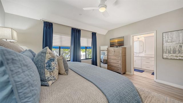 2000 HARBOURSIDE DRIVE 1501, Longboat Key, FL 34228