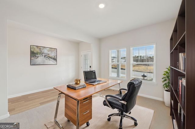 213 Soseby Lake Lane, Grayson, GA 30017