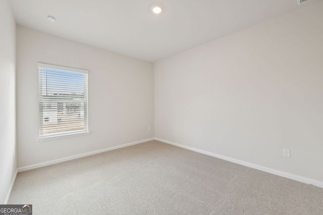 213 Soseby Lake Lane, Grayson, GA 30017