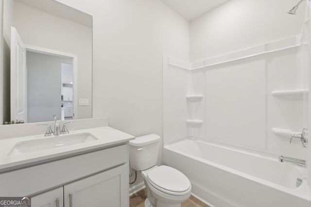 213 Soseby Lake Lane, Grayson, GA 30017