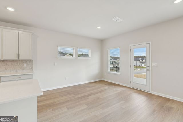 213 Soseby Lake Lane, Grayson, GA 30017