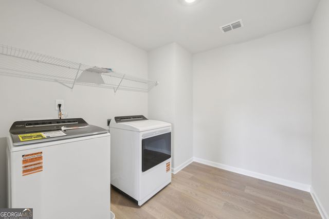 213 Soseby Lake Lane, Grayson, GA 30017