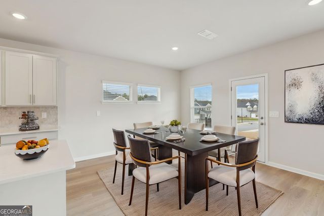 213 Soseby Lake Lane, Grayson, GA 30017