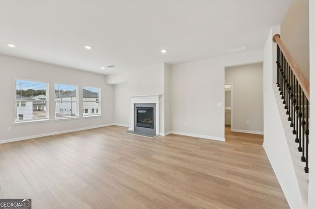 213 Soseby Lake Lane, Grayson, GA 30017