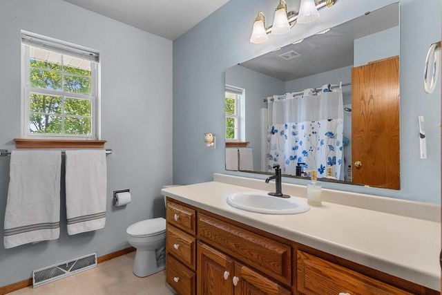 354 LONGWOOD LANE, Wrightstown, WI 54180