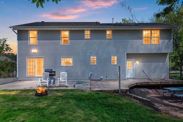 354 LONGWOOD LANE, Wrightstown, WI 54180