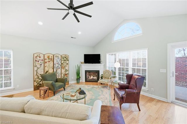 2021 Salisbury Square, Winston-salem, NC 27127