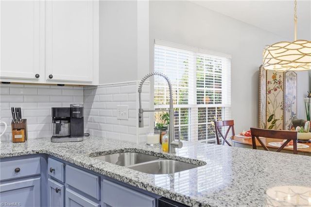 2021 Salisbury Square, Winston-salem, NC 27127