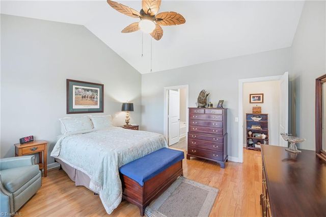 2021 Salisbury Square, Winston-salem, NC 27127