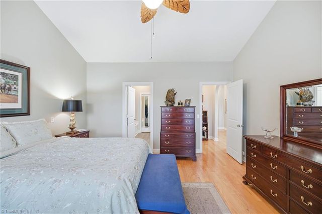 2021 Salisbury Square, Winston-salem, NC 27127