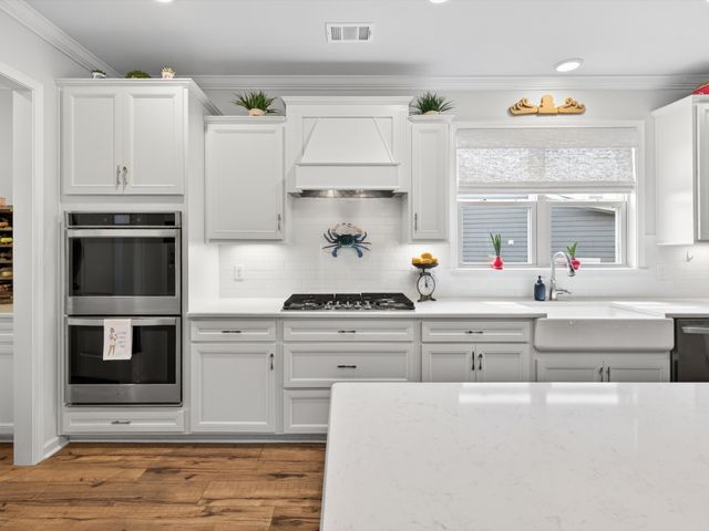 1055 Sumner Grv, Spring Hill, TN 37174