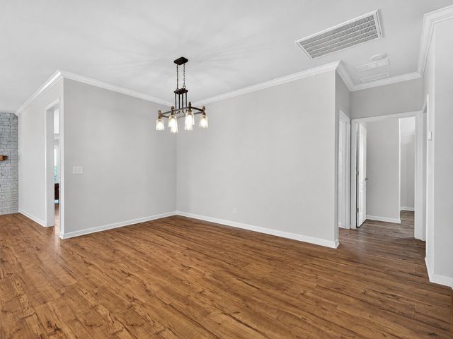 1055 Sumner Grv, Spring Hill, TN 37174