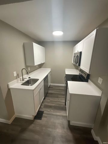 312 E 8Th Street, Bloomington, IN 47408