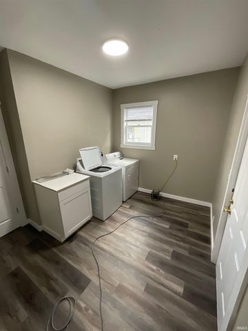 312 E 8Th Street, Bloomington, IN 47408