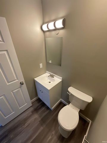 312 E 8Th Street, Bloomington, IN 47408