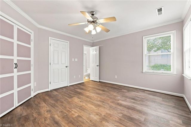 5 Thames Court, Greensboro, NC 27455