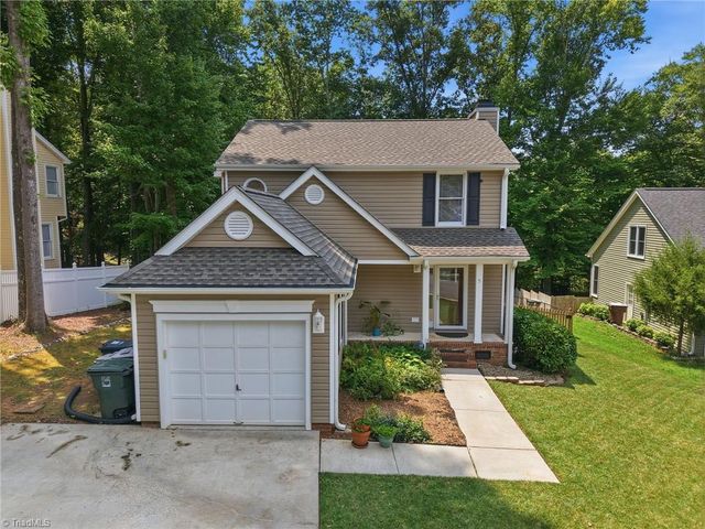 5 Thames Court, Greensboro, NC 27455