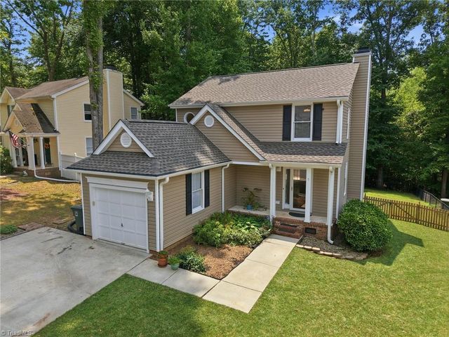 5 Thames Court, Greensboro, NC 27455