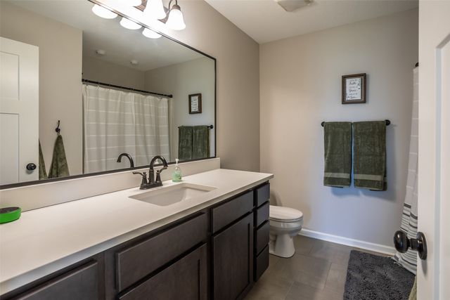 212 Rellim Drive, Norwalk, IA 50211