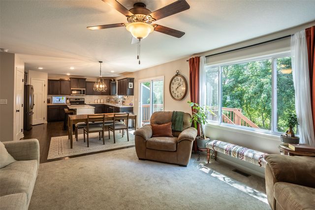 212 Rellim Drive, Norwalk, IA 50211