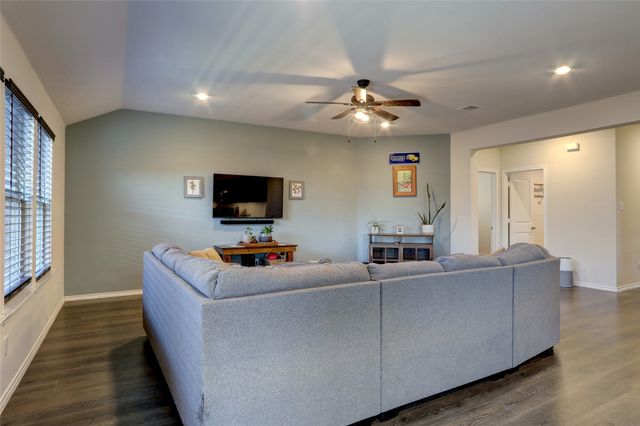 114 Harvard Boulevard, Farmersville, TX 75442