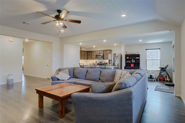 114 Harvard Boulevard, Farmersville, TX 75442