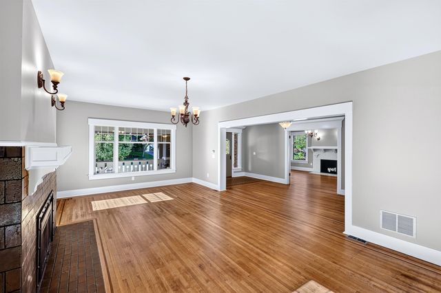 420 W 14th Ave, Spokane, WA 99204