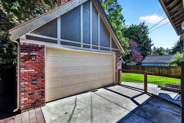 420 W 14th Ave, Spokane, WA 99204