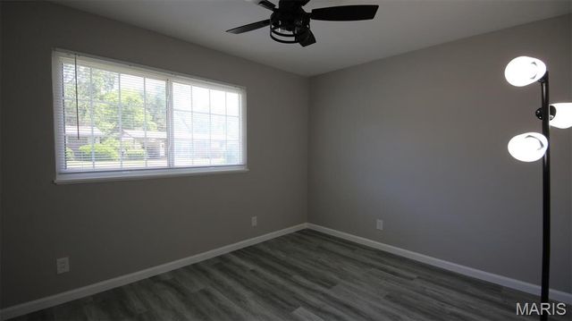 10215 Monarch Drive, St Louis, MO 63136