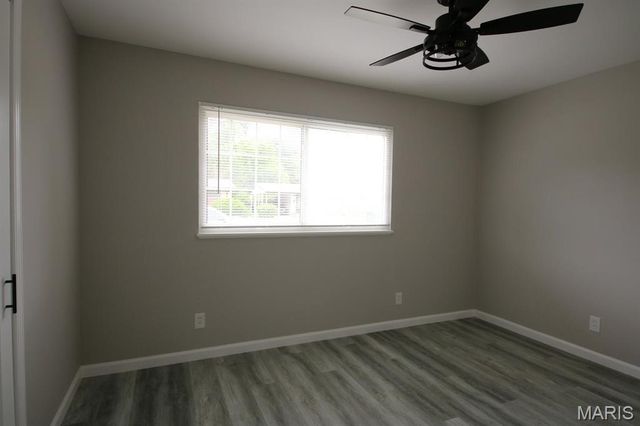 10215 Monarch Drive, St Louis, MO 63136