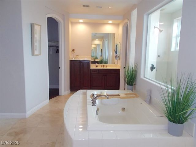 10009 Amber Field Street, Las Vegas, NV 89178