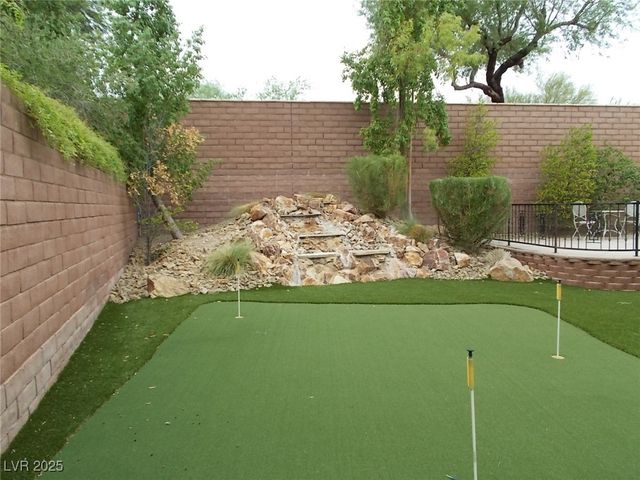 10009 Amber Field Street, Las Vegas, NV 89178