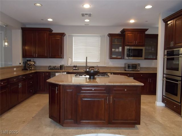 10009 Amber Field Street, Las Vegas, NV 89178