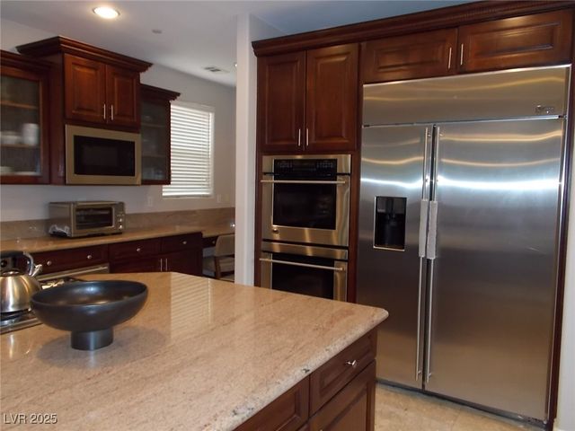 10009 Amber Field Street, Las Vegas, NV 89178