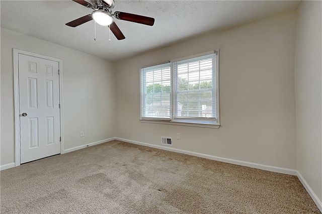 3253 Glynn Mill Drive, Snellville, GA 30039