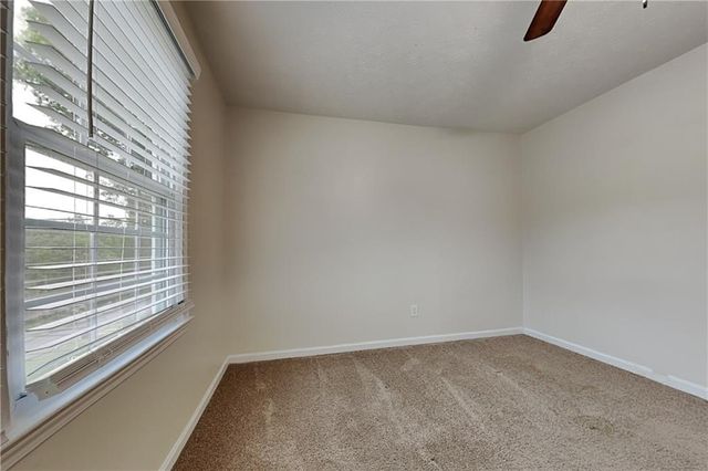 3253 Glynn Mill Drive, Snellville, GA 30039