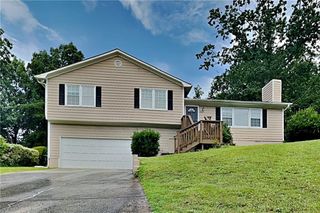 3253 Glynn Mill Drive, Snellville, GA 30039