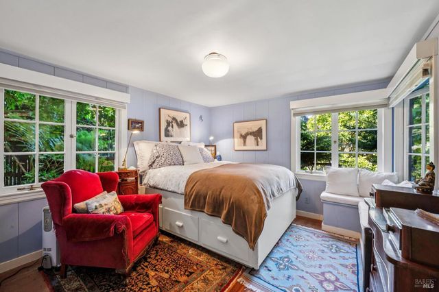 41 Ocean Ave, Bolinas, CA 94924