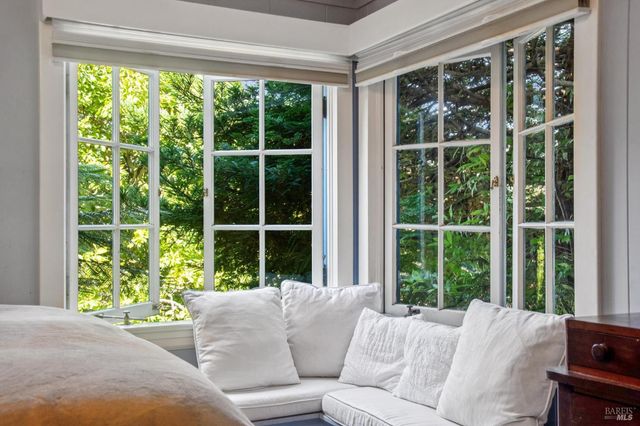 41 Ocean Ave, Bolinas, CA 94924