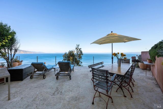 41 Ocean Ave, Bolinas, CA 94924