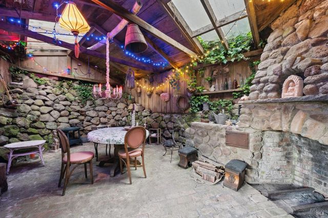 41 Ocean Ave, Bolinas, CA 94924