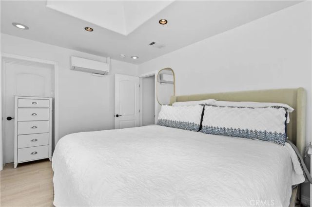 142 Liberty, Newport Beach, CA 92660