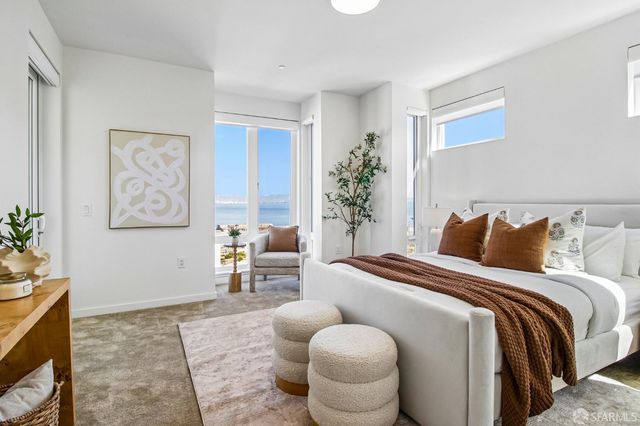 10 Innes Court 406, San Francisco, CA 94124