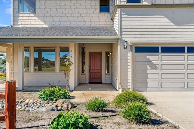 305 Ivar Street, Cambria, CA 93428