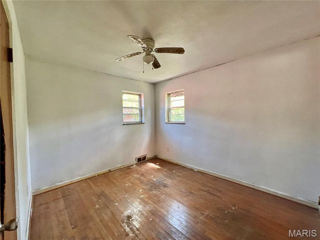 4418 Dryden Avenue, St Louis, MO 63115