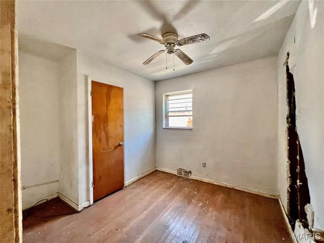 4418 Dryden Avenue, St Louis, MO 63115