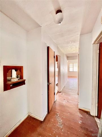 4418 Dryden Avenue, St Louis, MO 63115